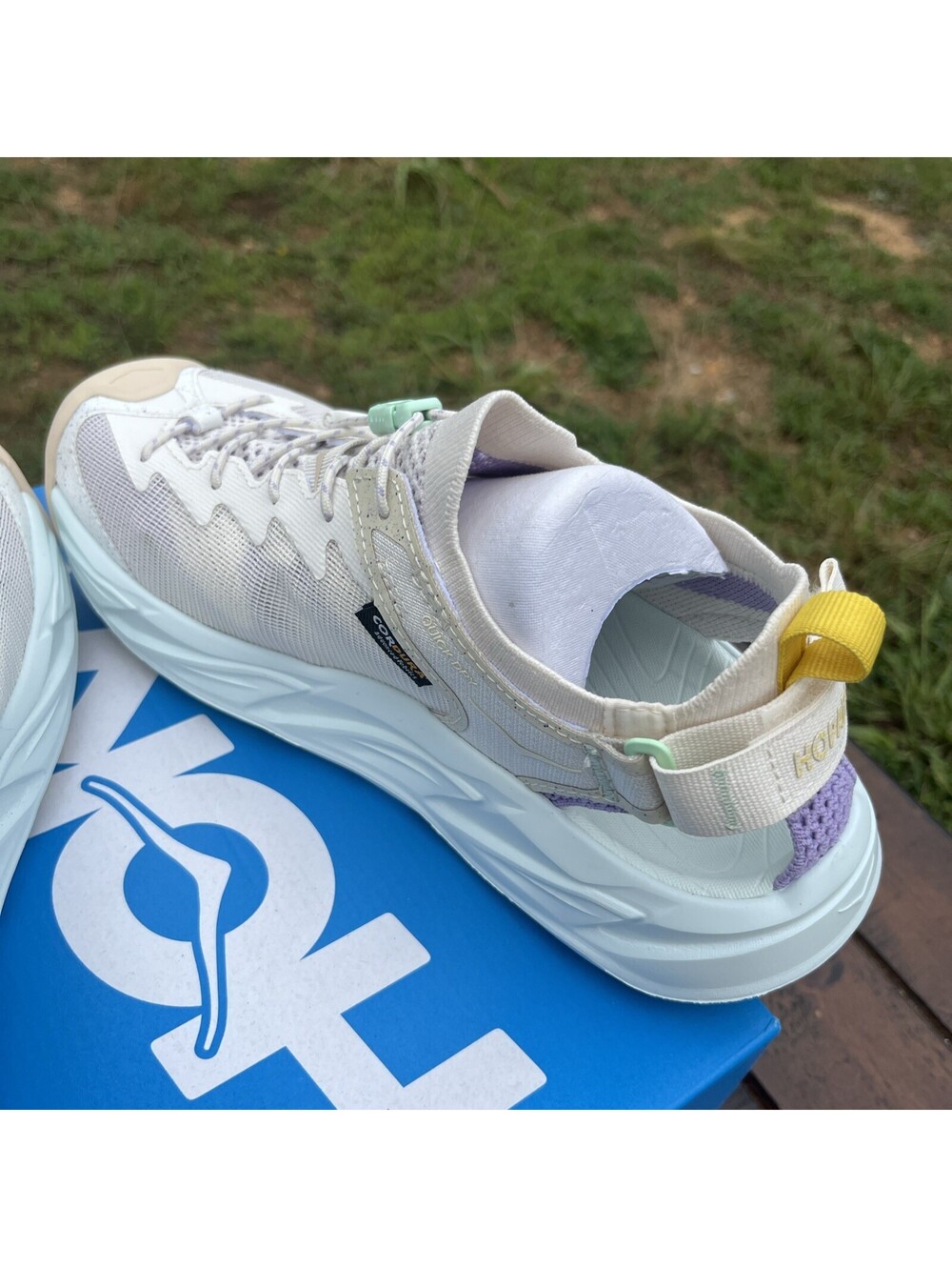 HOKA Women's Hopara 2 Hiking Sandals Size 8 B - Alabaster/Snow Melt $140 MSRP - Picture 7 of 8
